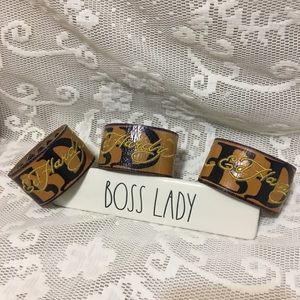 ED HARDY unisex Vintage Leather Snap on bracelet.